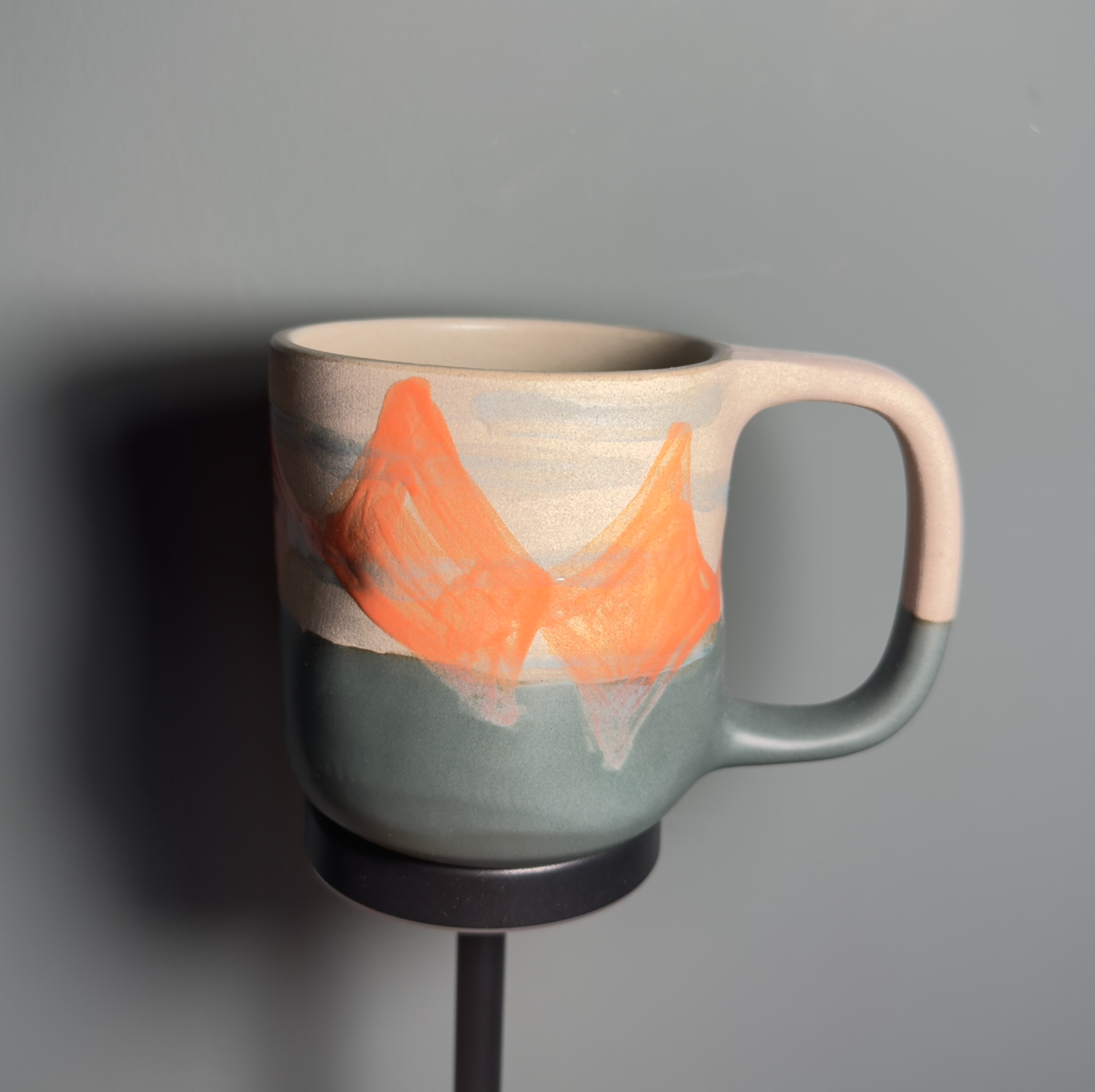 MUG- 8